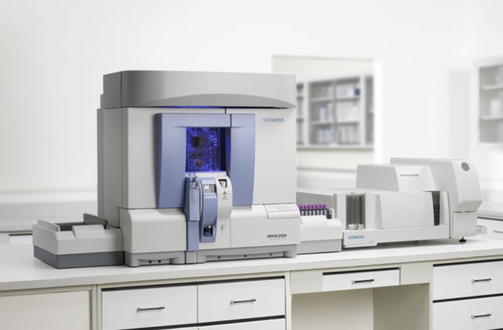 ADVIA 2120i Hematology System with Autoslide